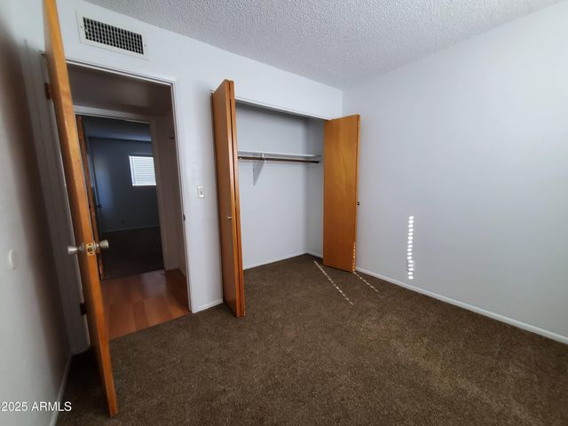 1022 W HICKORY Street, Mesa, AZ 85201