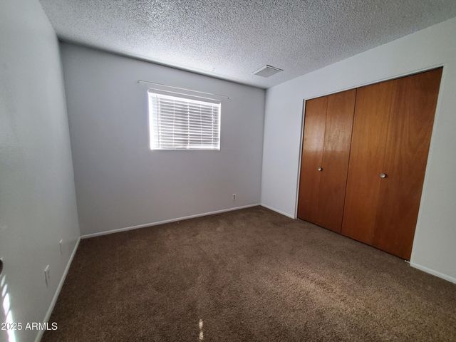 1022 W HICKORY Street, Mesa, AZ 85201