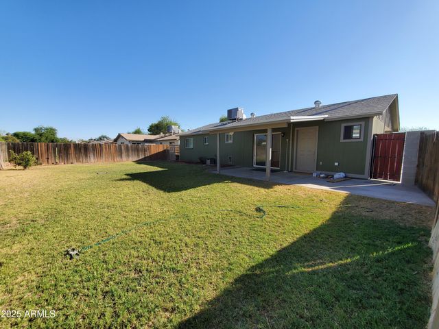 1022 W HICKORY Street, Mesa, AZ 85201