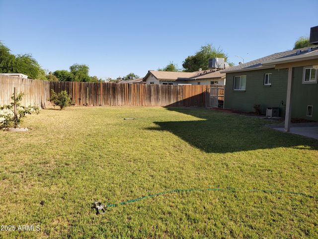 1022 W HICKORY Street, Mesa, AZ 85201