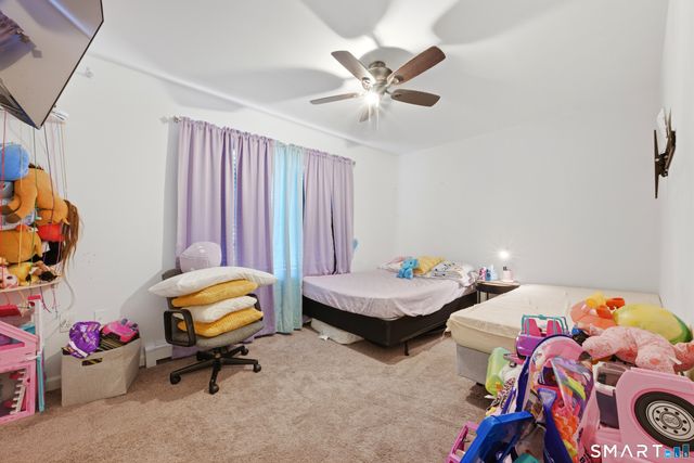 18 Division Street, Norwich, CT 06360