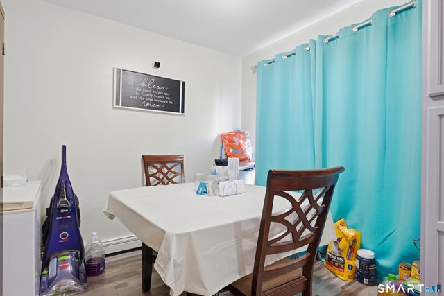 18 Division Street, Norwich, CT 06360