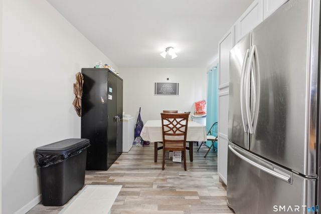 18 Division Street, Norwich, CT 06360