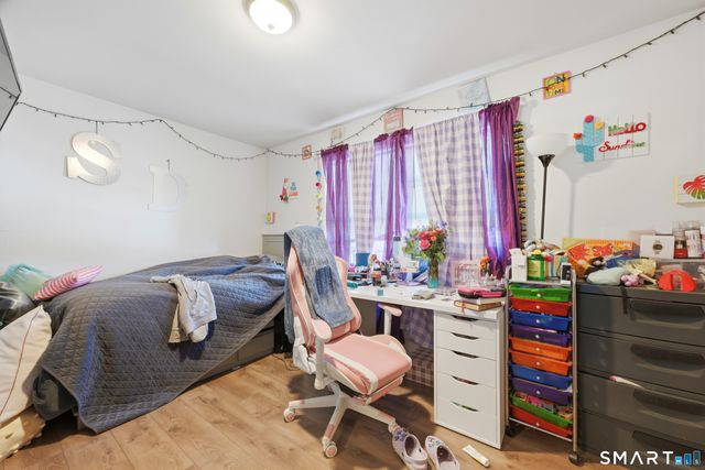 18 Division Street, Norwich, CT 06360