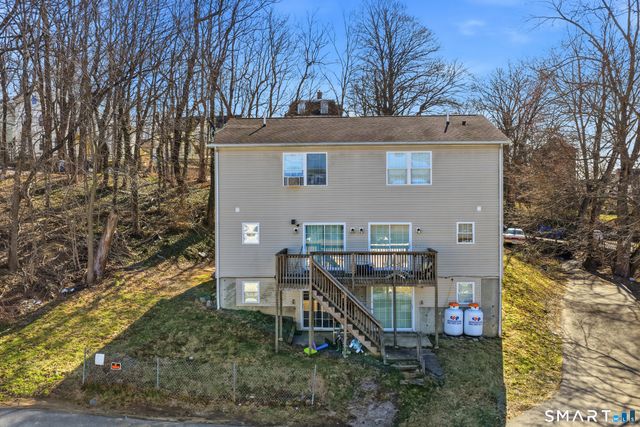 18 Division Street, Norwich, CT 06360