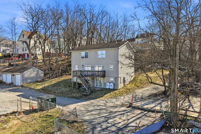 18 Division Street, Norwich, CT 06360