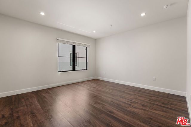 1153 N Beachwood Drive 1, Los Angeles, CA 90038