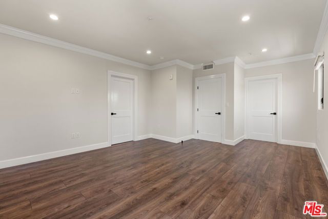 1153 N Beachwood Drive 1, Los Angeles, CA 90038