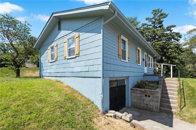 6206 NE Antioch Road, Kansas City, MO 64119