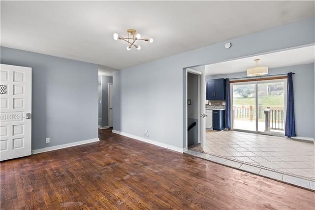 6206 NE Antioch Road, Kansas City, MO 64119