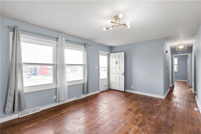 6206 NE Antioch Road, Kansas City, MO 64119