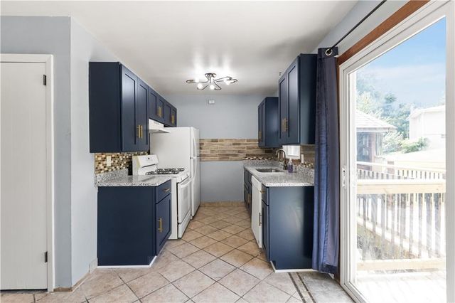 6206 NE Antioch Road, Kansas City, MO 64119