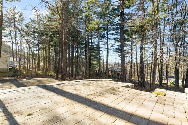 22 Browning Rd, Shrewsbury, MA 01545