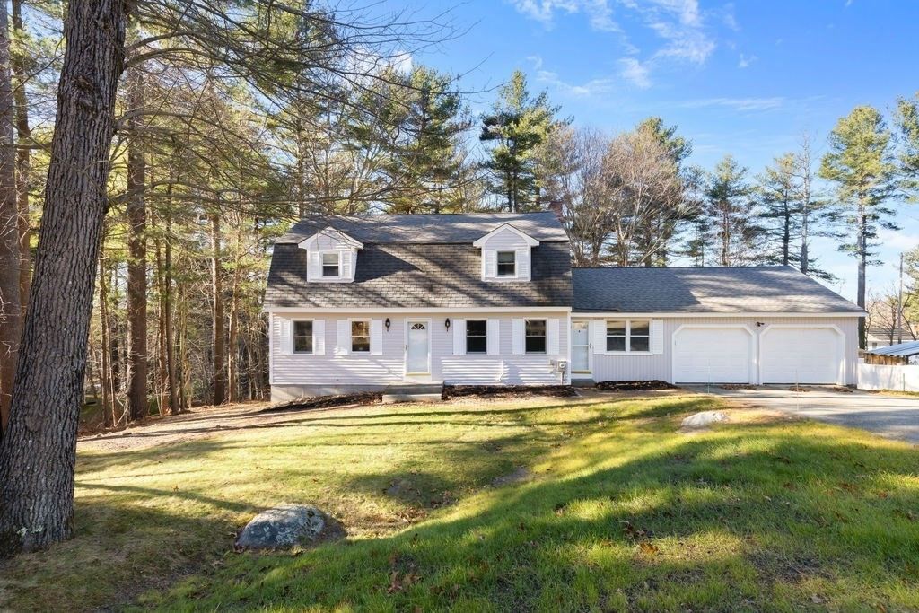 22 Browning Rd, Shrewsbury, MA 01545