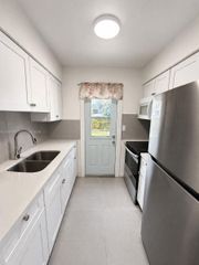 2550 NE 182nd St 2550, North Miami Beach, FL 33160