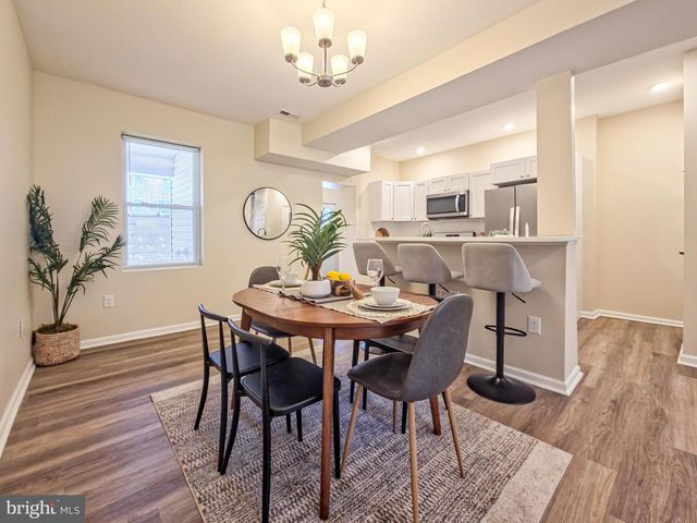 4911 QUEENSBERRY AVE, Baltimore, MD 21215