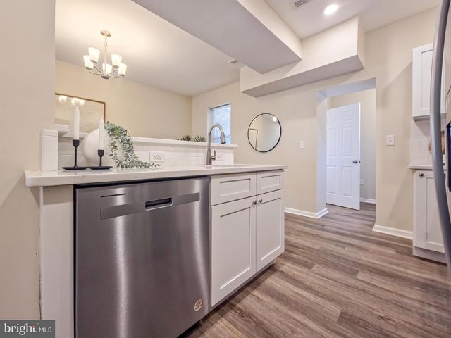 4911 QUEENSBERRY AVE, Baltimore, MD 21215