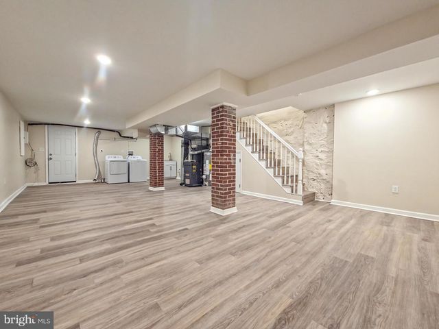 4911 QUEENSBERRY AVE, Baltimore, MD 21215