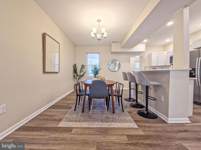 4911 QUEENSBERRY AVE, Baltimore, MD 21215