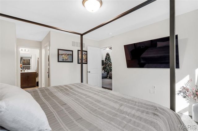 38 Brush Creek Drive, Pacific, MO 63069