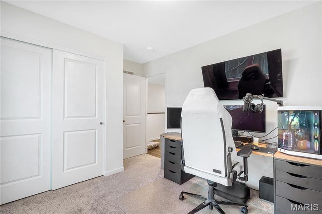 38 Brush Creek Drive, Pacific, MO 63069