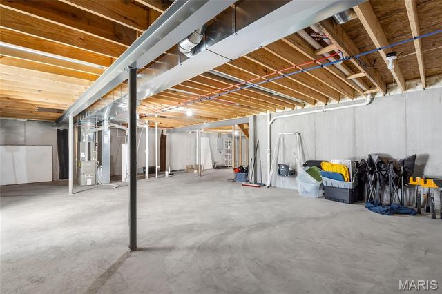 38 Brush Creek Drive, Pacific, MO 63069