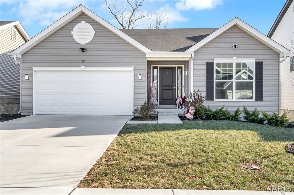 38 Brush Creek Drive, Pacific, MO 63069