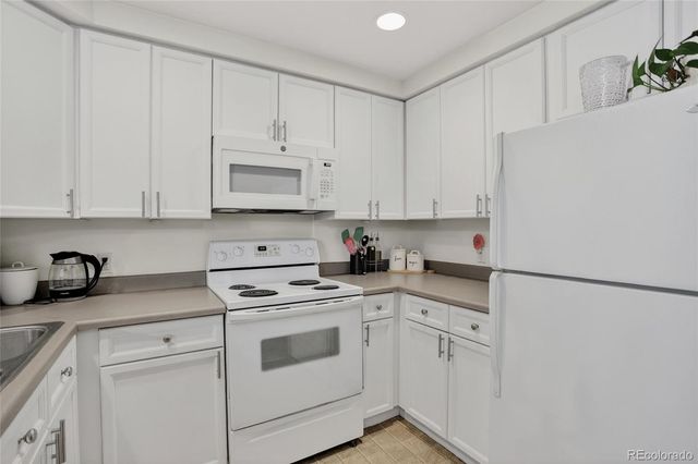 2828 Syracuse Street 222, Denver, CO 80238