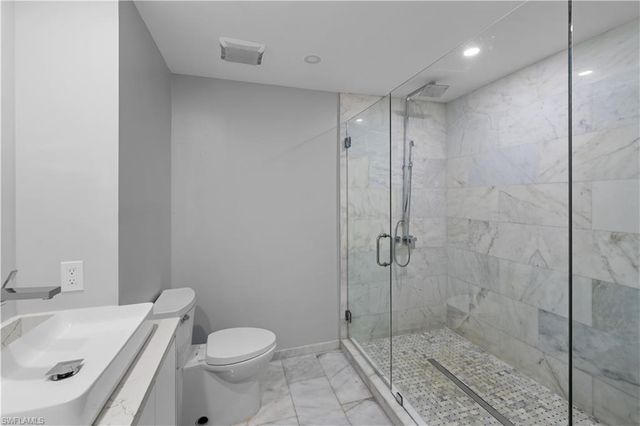 900 Henderson Creek DR A102, Naples, FL 34114