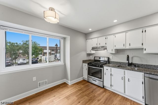 850 Robin Rd, Hillsborough Twp., NJ 08844