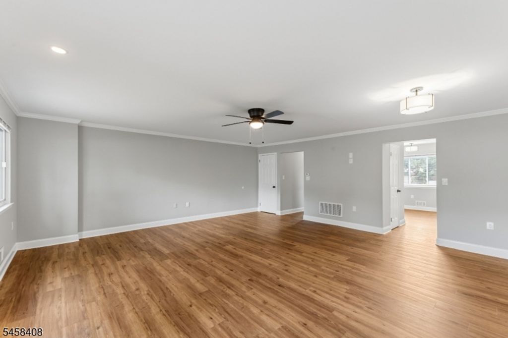 850 Robin Rd, Hillsborough Twp., NJ 08844 — photo 4