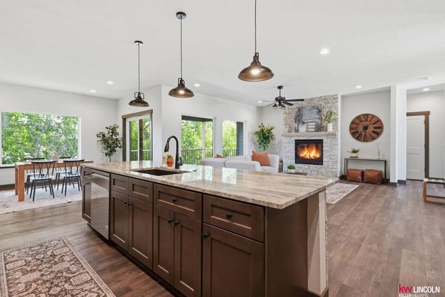 1044 Tuscan Trail, Hickman, NE 68372