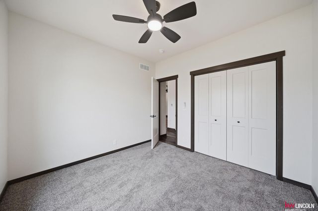 1044 Tuscan Trail, Hickman, NE 68372