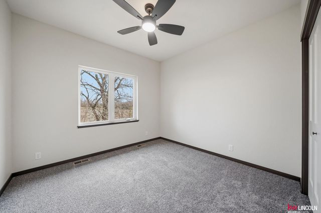 1044 Tuscan Trail, Hickman, NE 68372