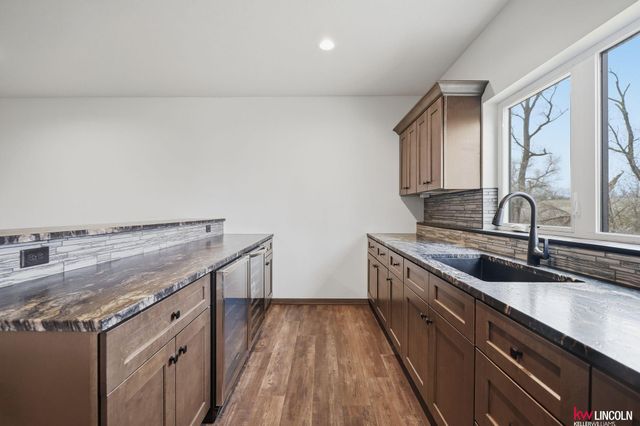 1044 Tuscan Trail, Hickman, NE 68372