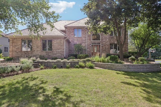 641 Mason Lane, Lake In The Hills, IL 60156