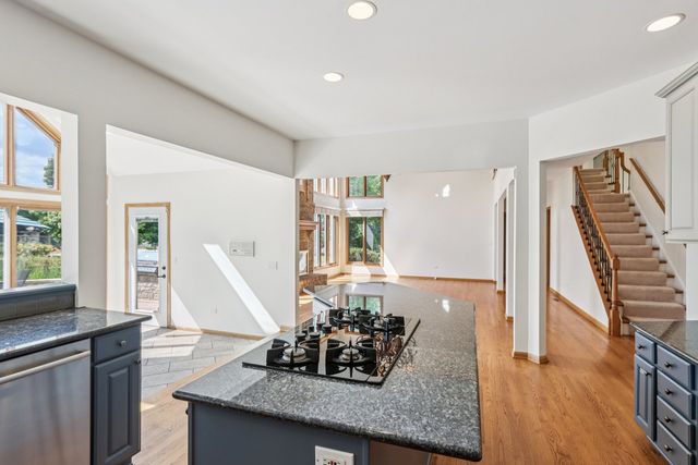 641 Mason Lane, Lake In The Hills, IL 60156