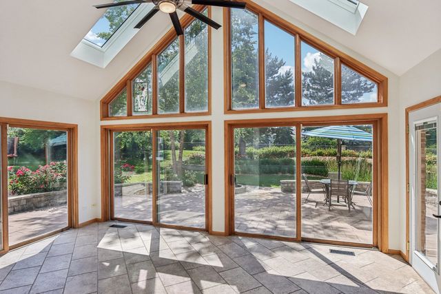 641 Mason Lane, Lake In The Hills, IL 60156