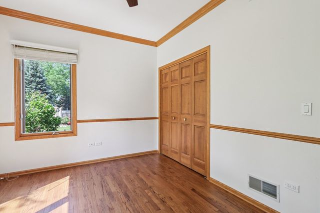 641 Mason Lane, Lake In The Hills, IL 60156