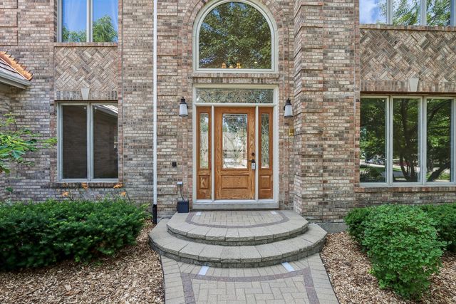 641 Mason Lane, Lake In The Hills, IL 60156