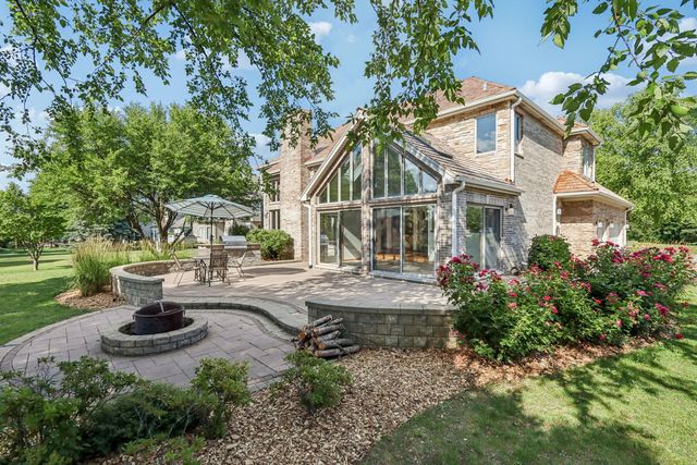 641 Mason Lane, Lake In The Hills, IL 60156