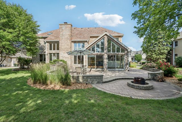 641 Mason Lane, Lake In The Hills, IL 60156