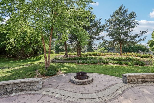 641 Mason Lane, Lake In The Hills, IL 60156