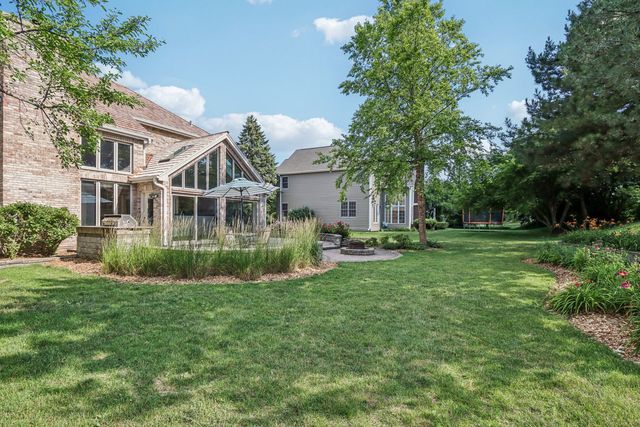 641 Mason Lane, Lake In The Hills, IL 60156