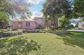 641 Mason Lane, Lake In The Hills, IL 60156