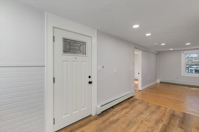 129 Friend St 2, Amesbury, MA 01913