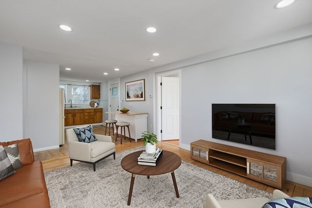 129 Friend St 2, Amesbury, MA 01913