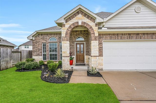 305 Bordeaux Court, Alvin, TX 77511
