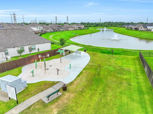 305 Bordeaux Court, Alvin, TX 77511