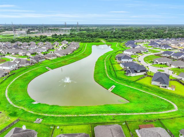 305 Bordeaux Court, Alvin, TX 77511